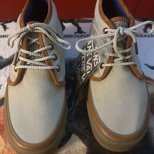 Stylish Men's Canvas Shoes
